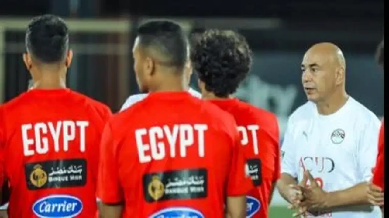 قائمة منتخب مصر النهائية لكأس الأمم الأفريقية تعلن بتغييرات استراتيجية بقيادة حسام حسن